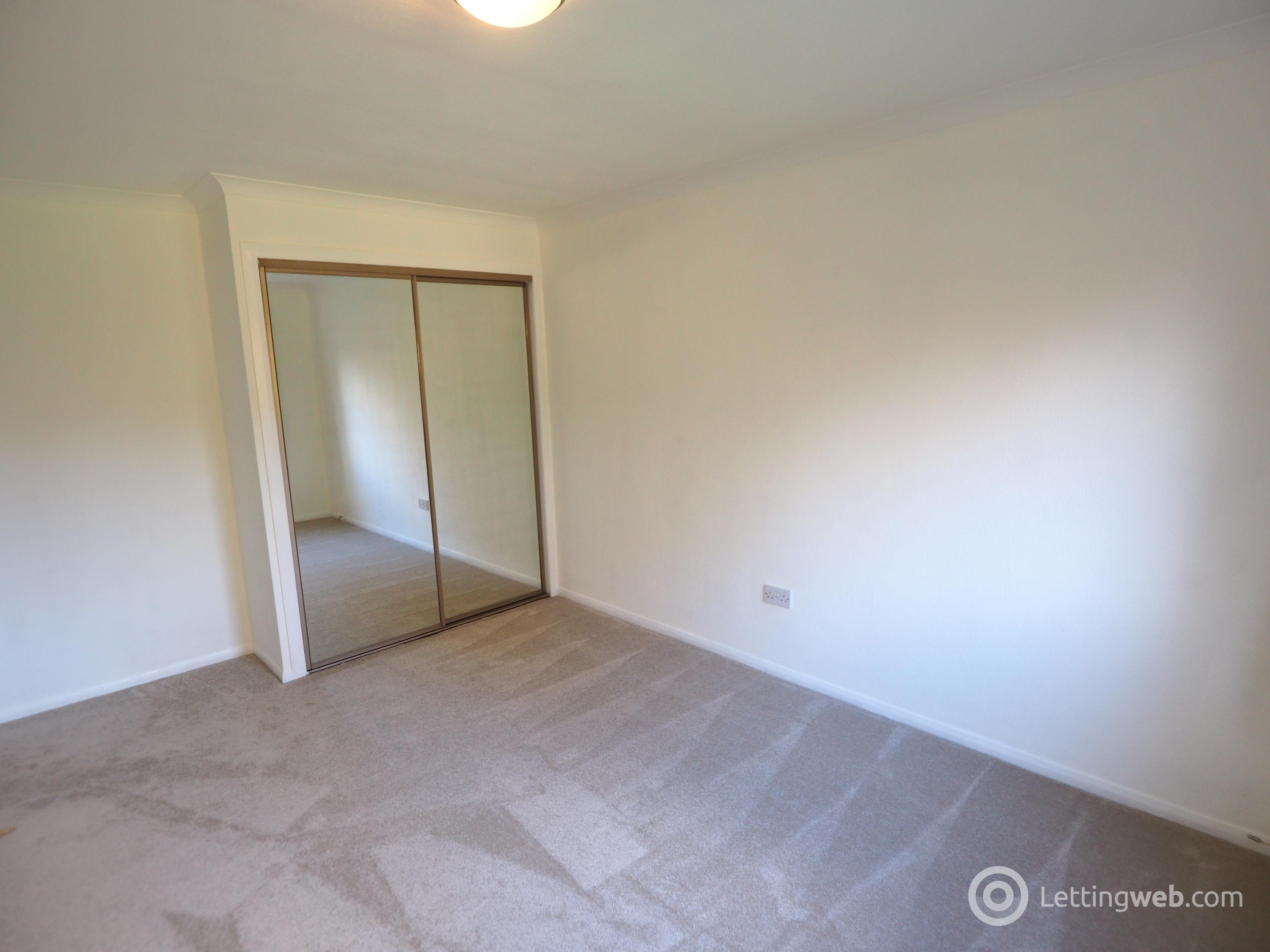 Property to rent in 2 Lamb Court