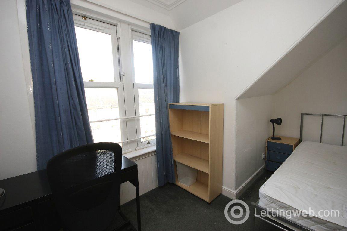 Property to rent in Perth Road, Dundee