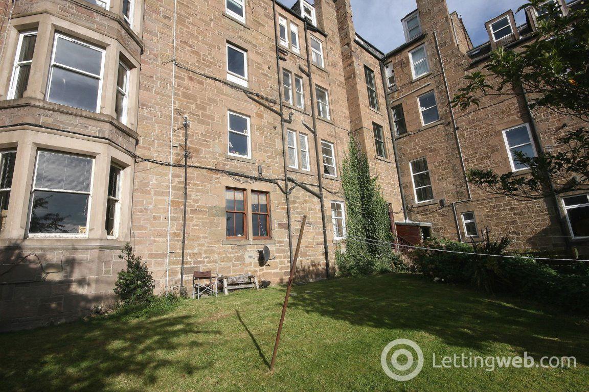 Property to rent in Perth Road, Dundee