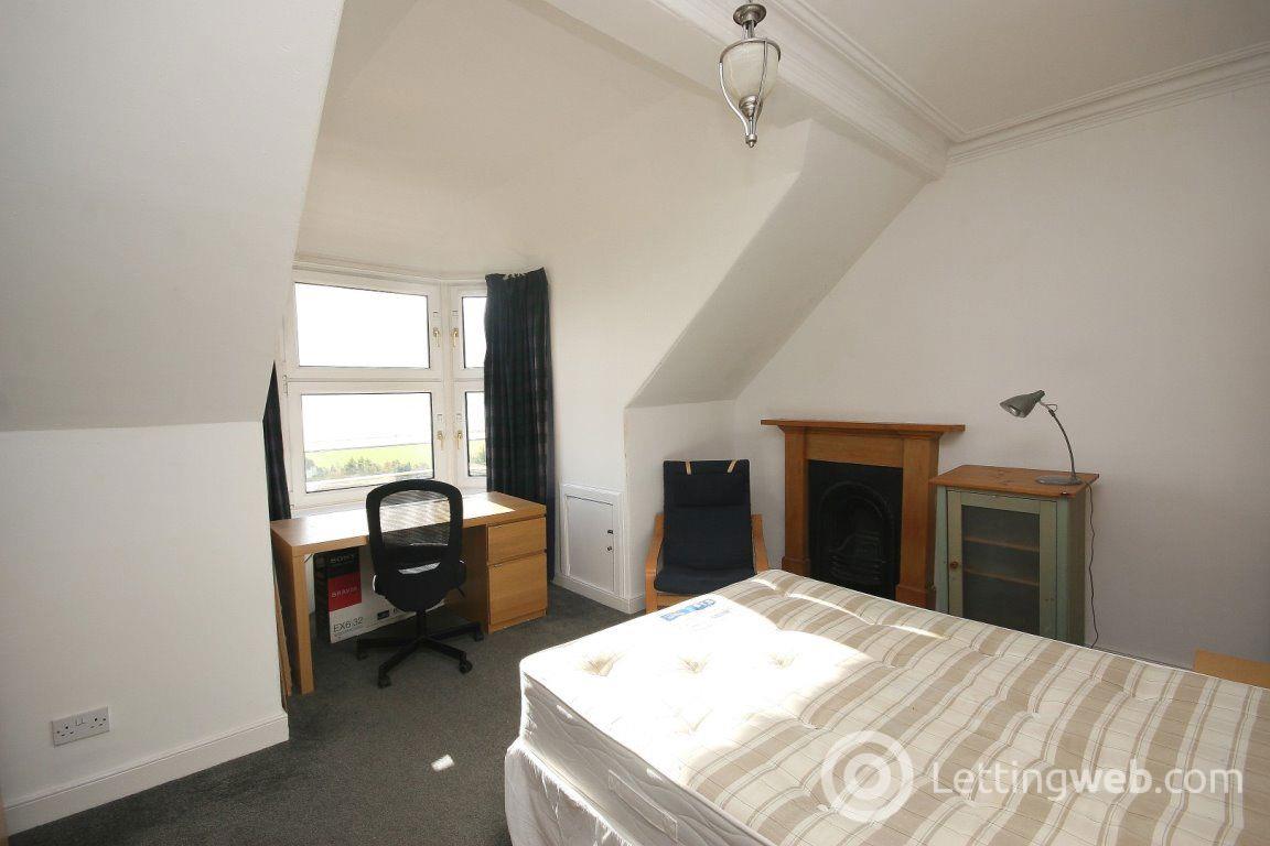 Property to rent in Perth Road, Dundee