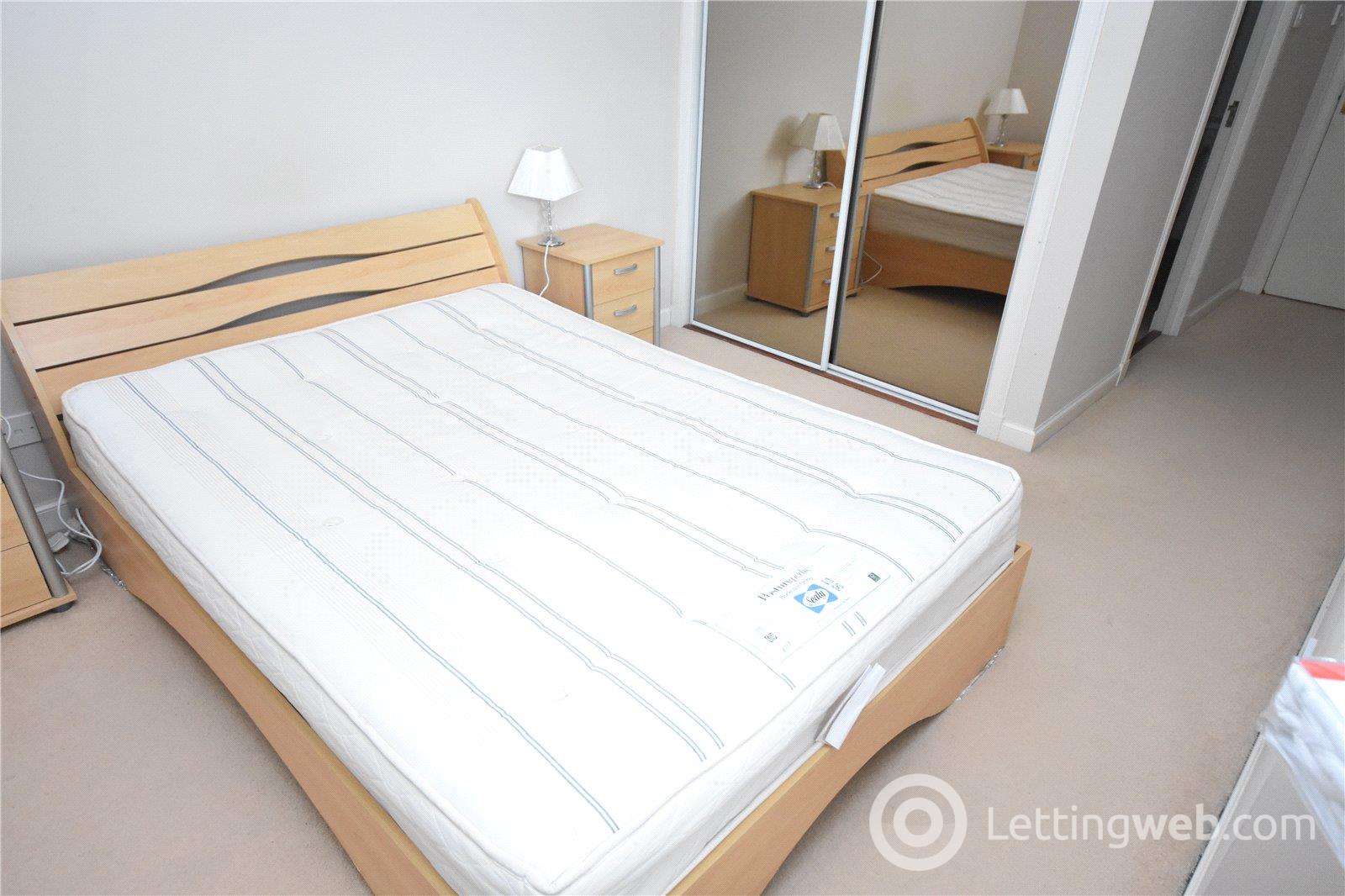 Property to rent in Holburn Street, City Centre, Aberdeen, AB10