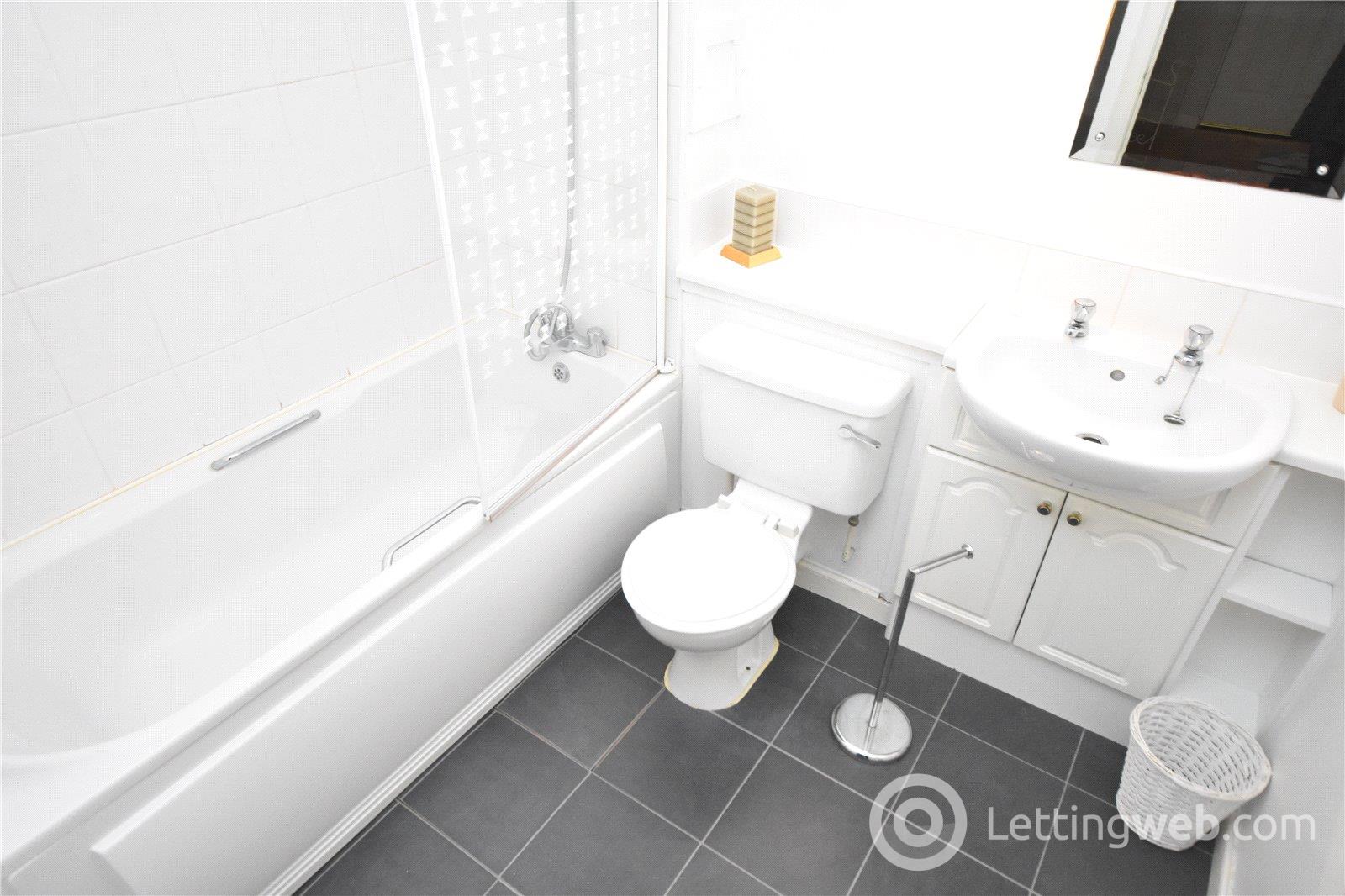 Property to rent in Holburn Street, City Centre, Aberdeen, AB10