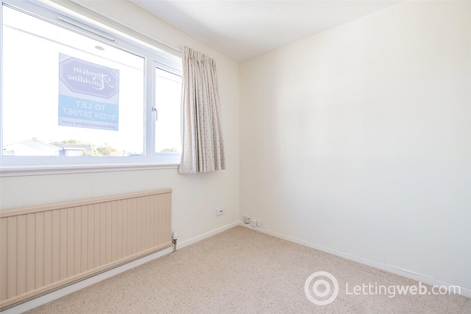 Property to rent in Kirkbrae Avenue, Cults, Aberdeen, AB15