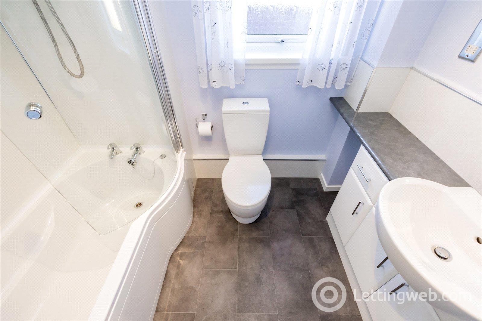 Property to rent in Kirkbrae Avenue, Cults, Aberdeen, AB15