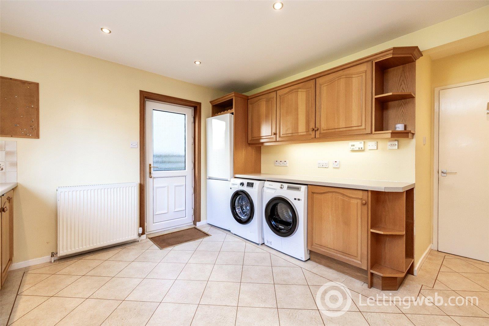 Property to rent in Kirkbrae Avenue, Cults, Aberdeen, AB15