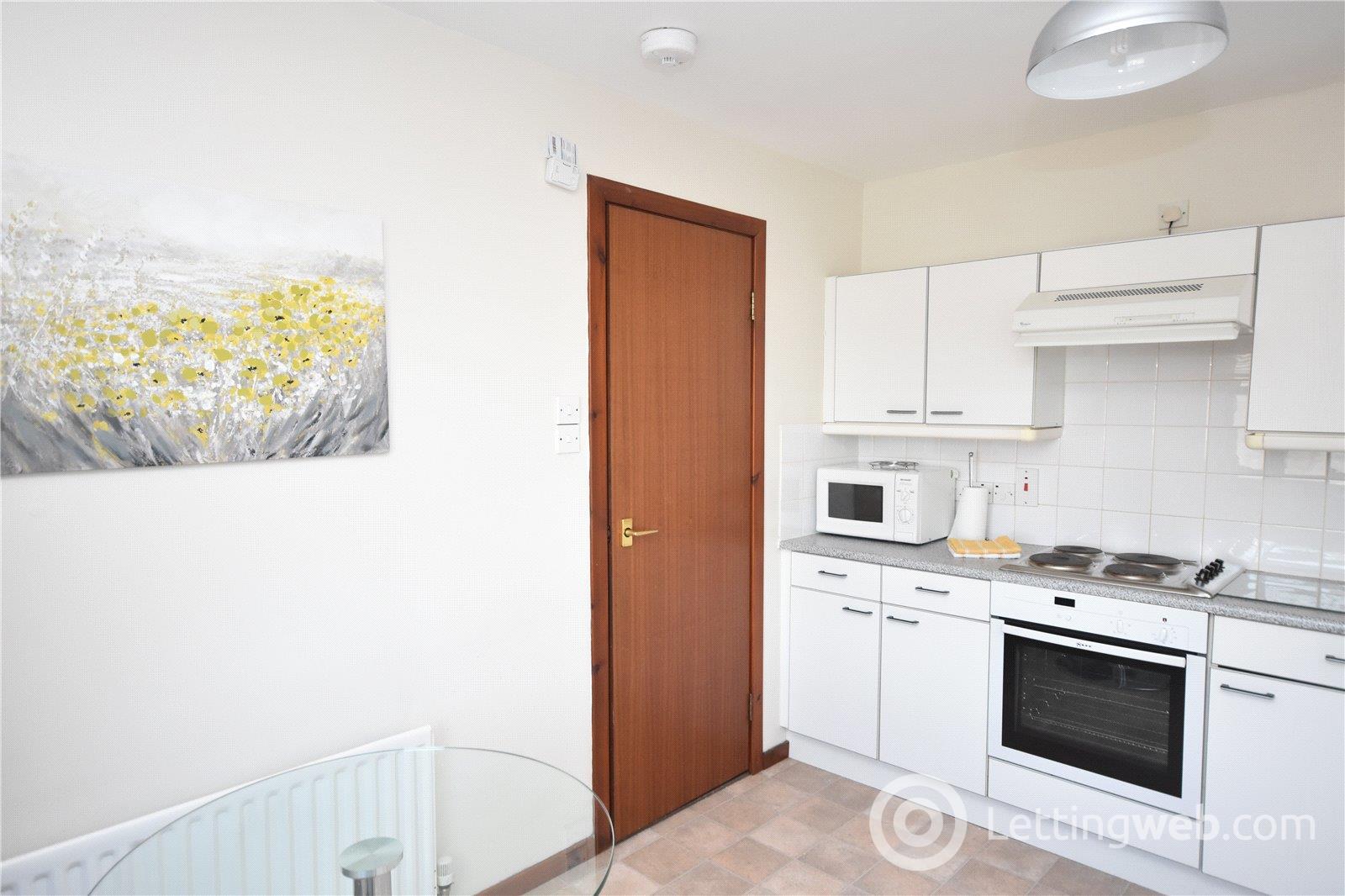 Property to rent in Mountview Gardens, Rosemount, Aberdeen, AB25