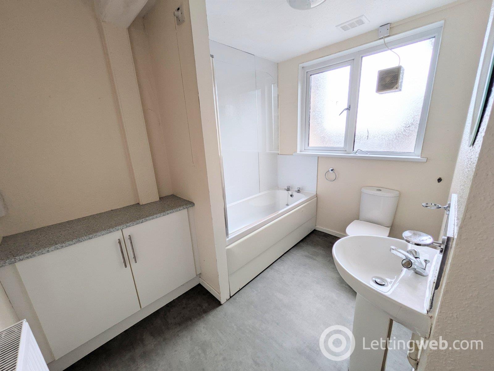 Property to rent in King Street, Aberdeen, AB24