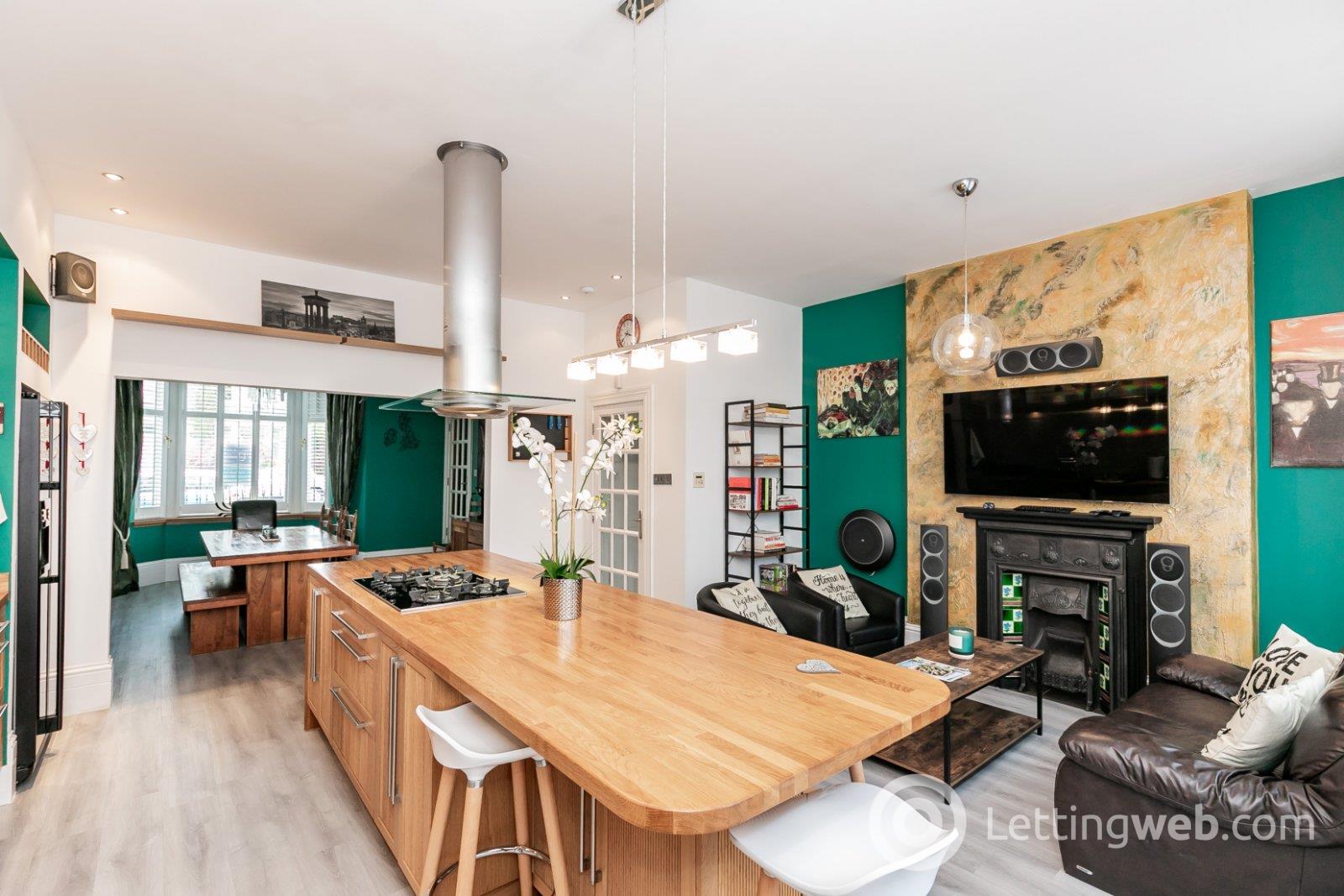 Property to rent in Forest Avenue, Aberdeen, AB15