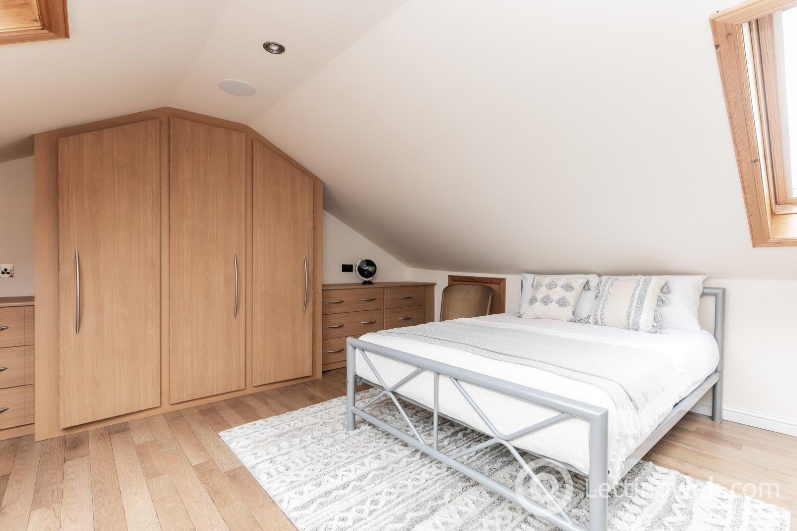 Property to rent in Forest Avenue, Aberdeen, AB15