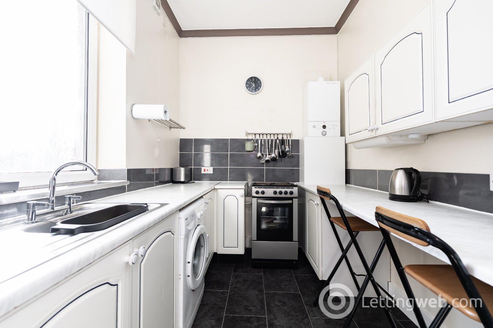 Property to rent in Fonthill Road, Ferryhill, Aberdeen, AB11