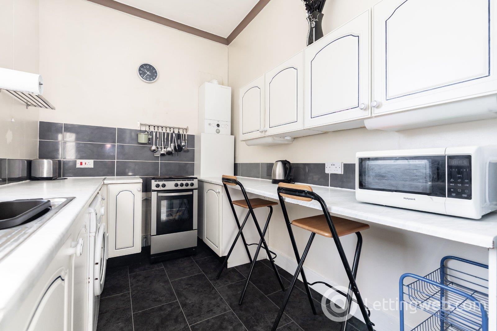 Property to rent in Fonthill Road, Ferryhill, Aberdeen, AB11