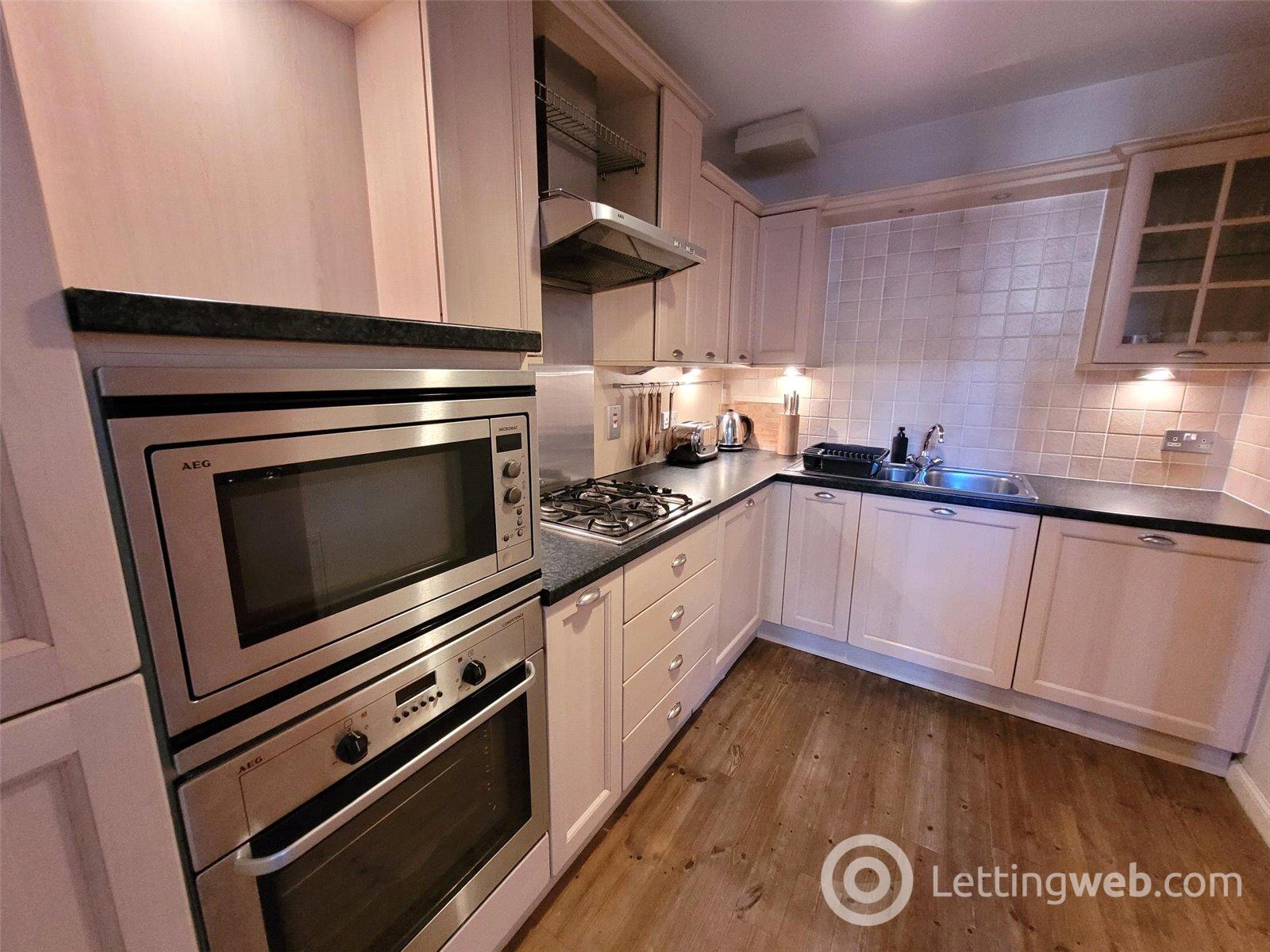 Property to rent in Crown Street, New Century House, City Centre, Aberdeen, AB11