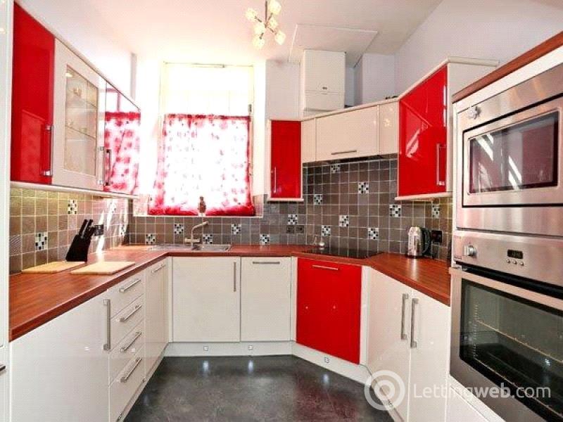 Property to rent in City Centre, Aberdeen, AB25