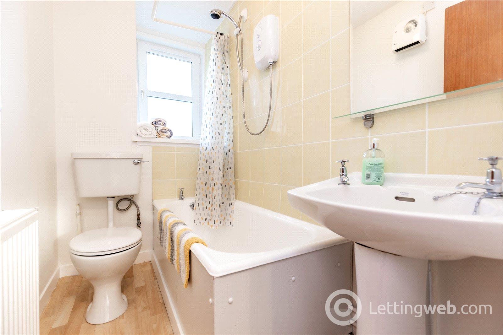 Property to rent in Great Western Road, Aberdeen, AB10