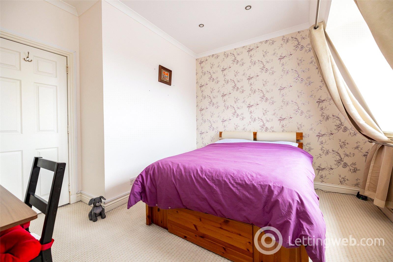 Property to rent in George Street, Top Floor Right, Aberdeen, AB25