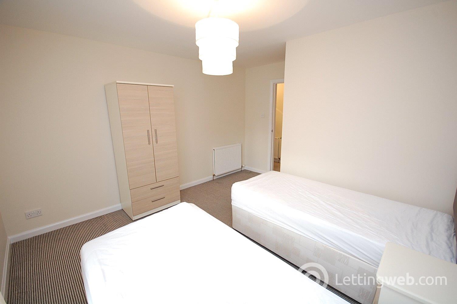 Property to rent in Stanley Street, Aberdeen, AB10