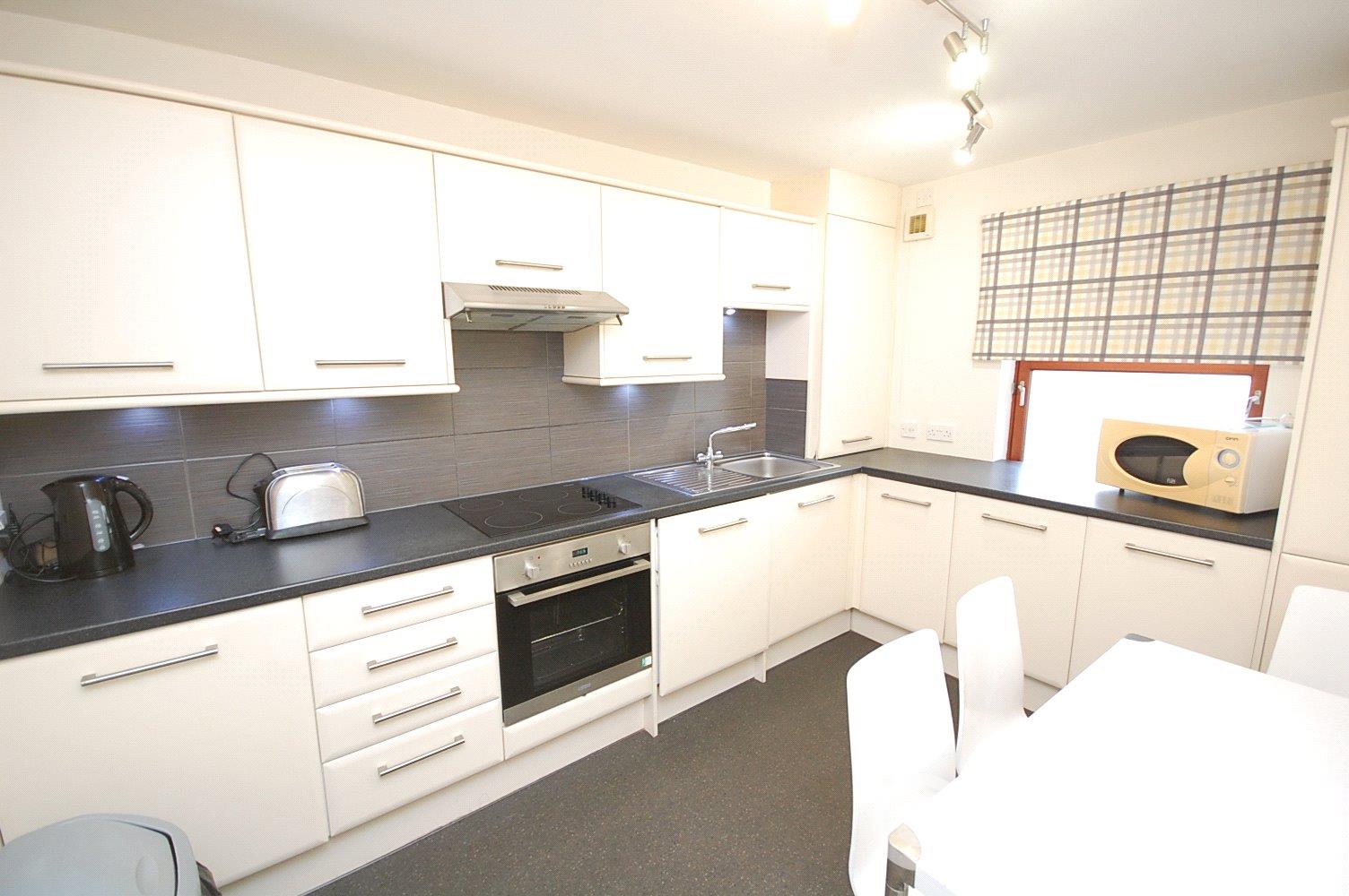 Property to rent in Stanley Street, Aberdeen, AB10