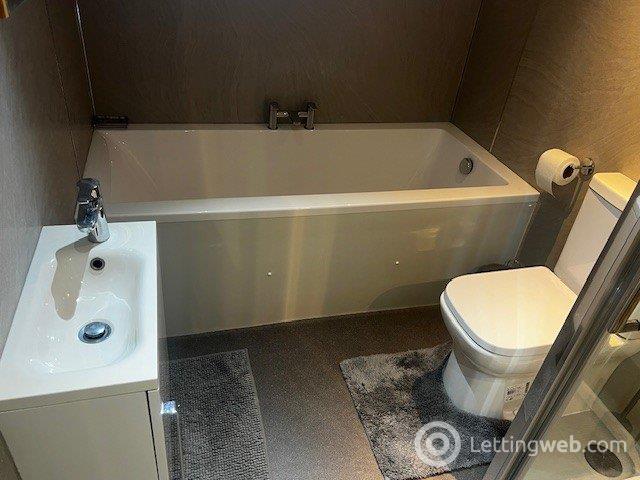 Property to rent in Union Street, City Centre, Aberdeen, AB11