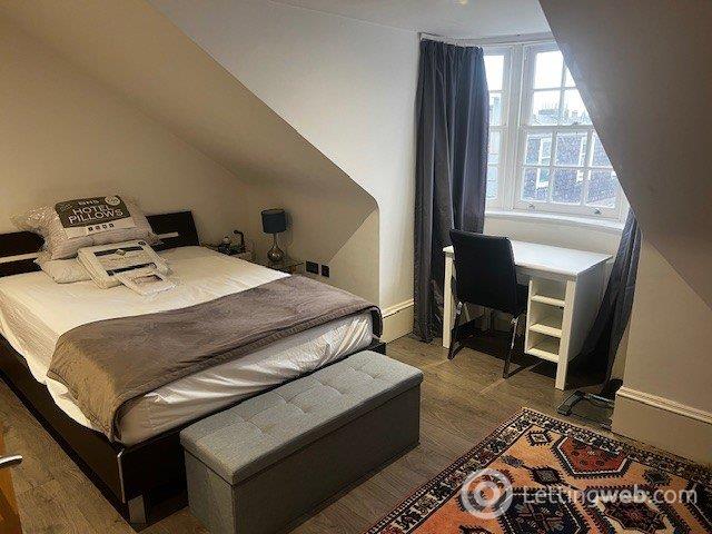 Property to rent in Union Street, City Centre, Aberdeen, AB11