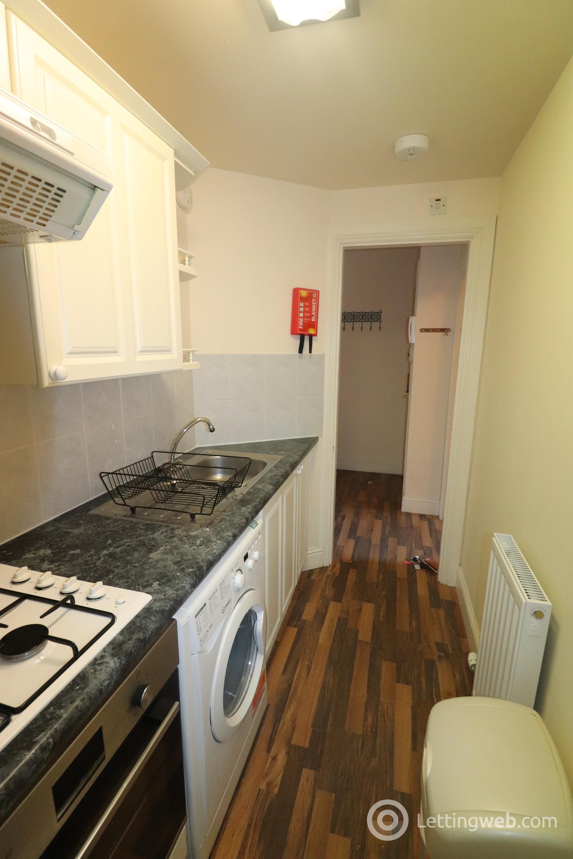 Property to rent in Union Grove, Aberdeen, AB10