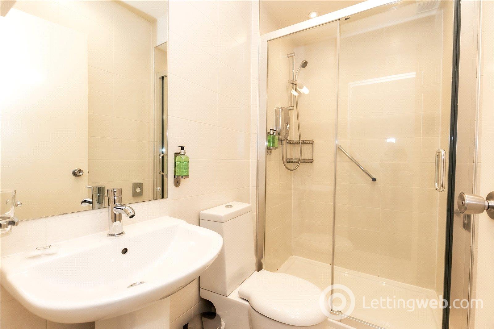 Property to rent in Baker Street, Aberdeen, AB25