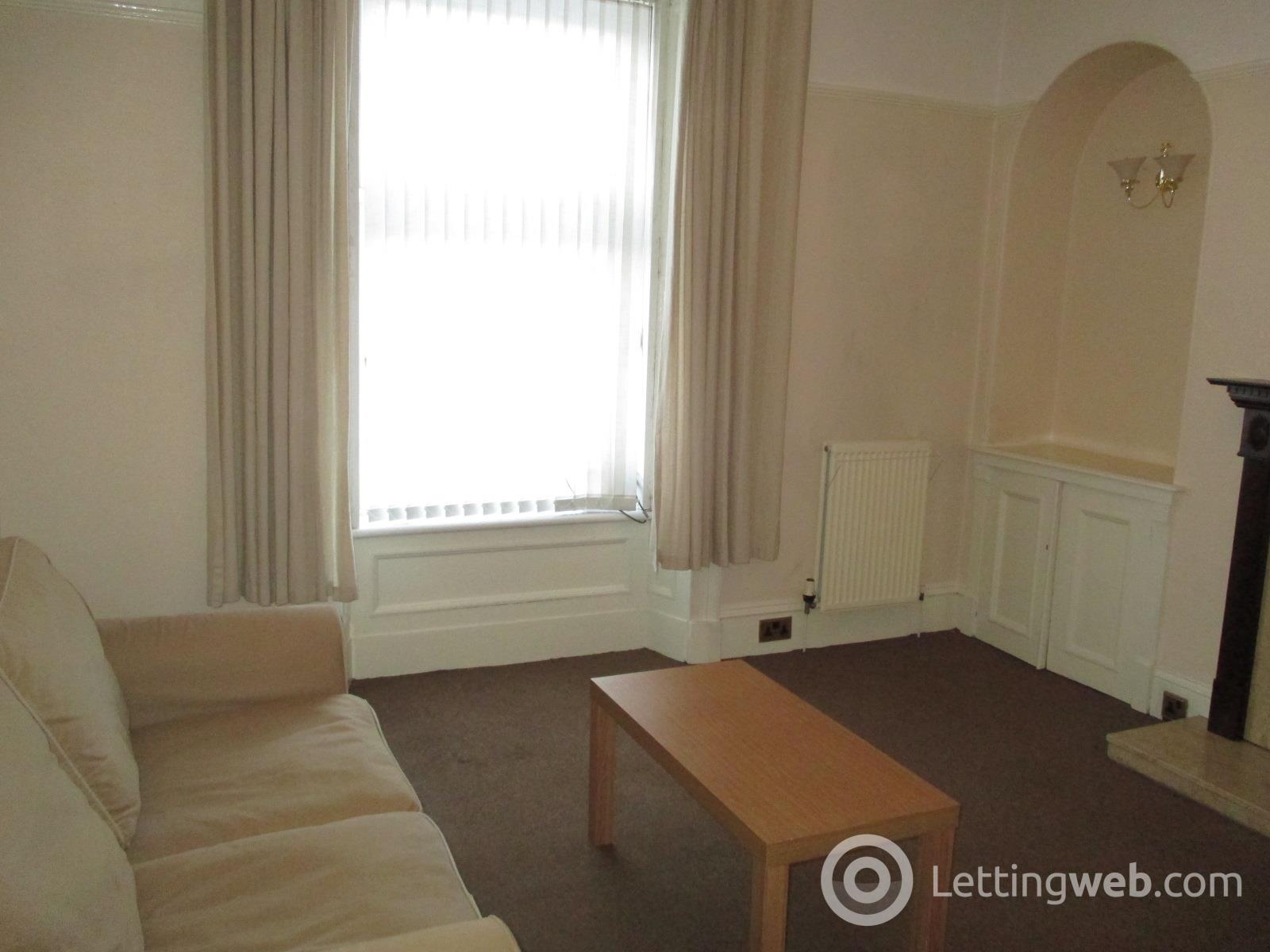Property to rent in Holburn Street, Aberdeen, AB10