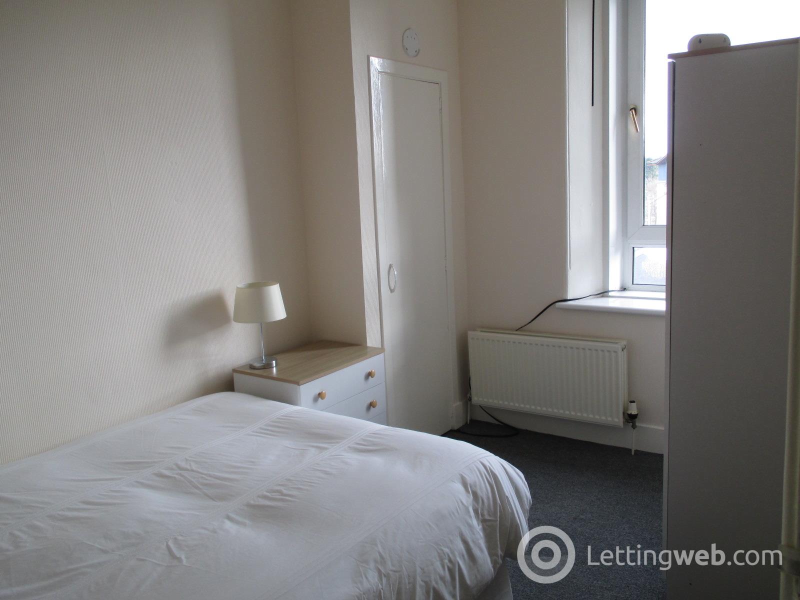 Property to rent in Holburn Street, Aberdeen, AB10