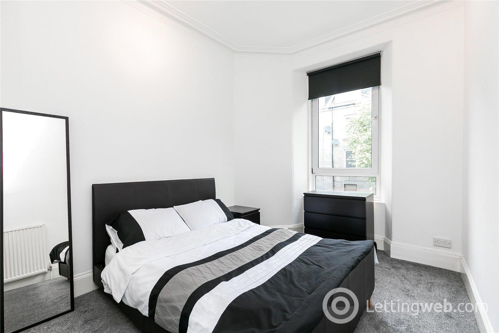 Property to rent in Northfield Place, Aberdeen, AB25