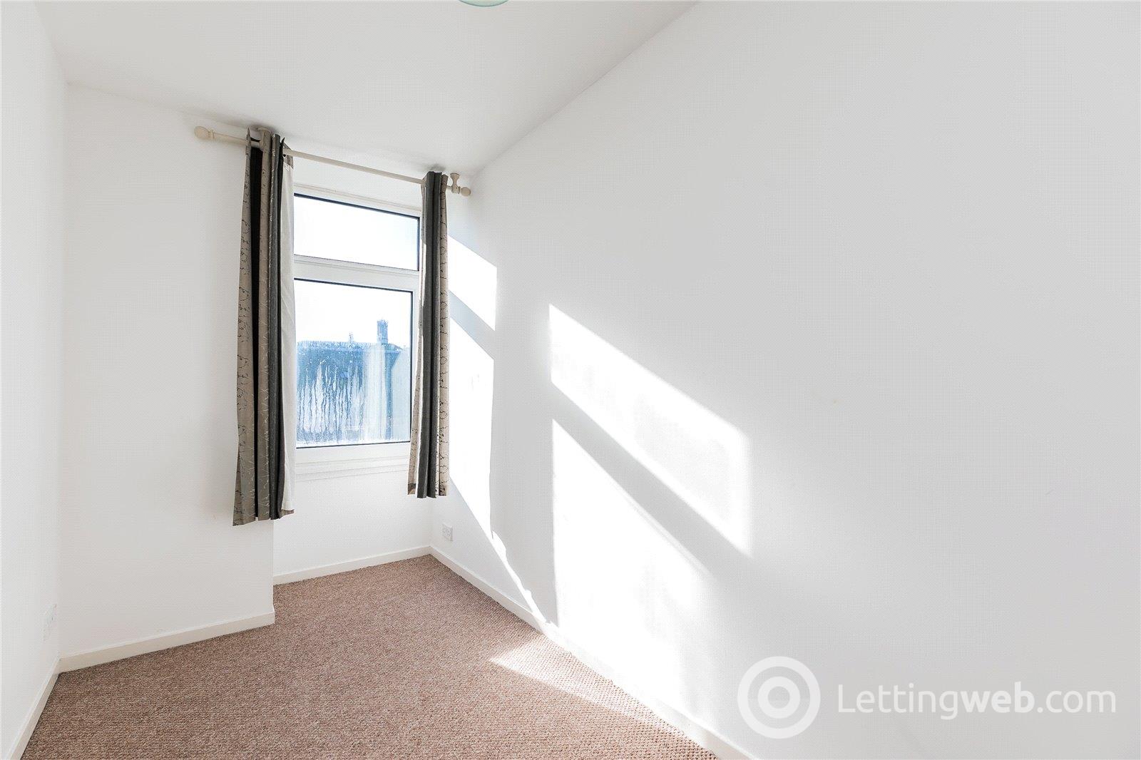 Property to rent in Summerfield Terrace, Top Floor Right, Aberdeen, AB24