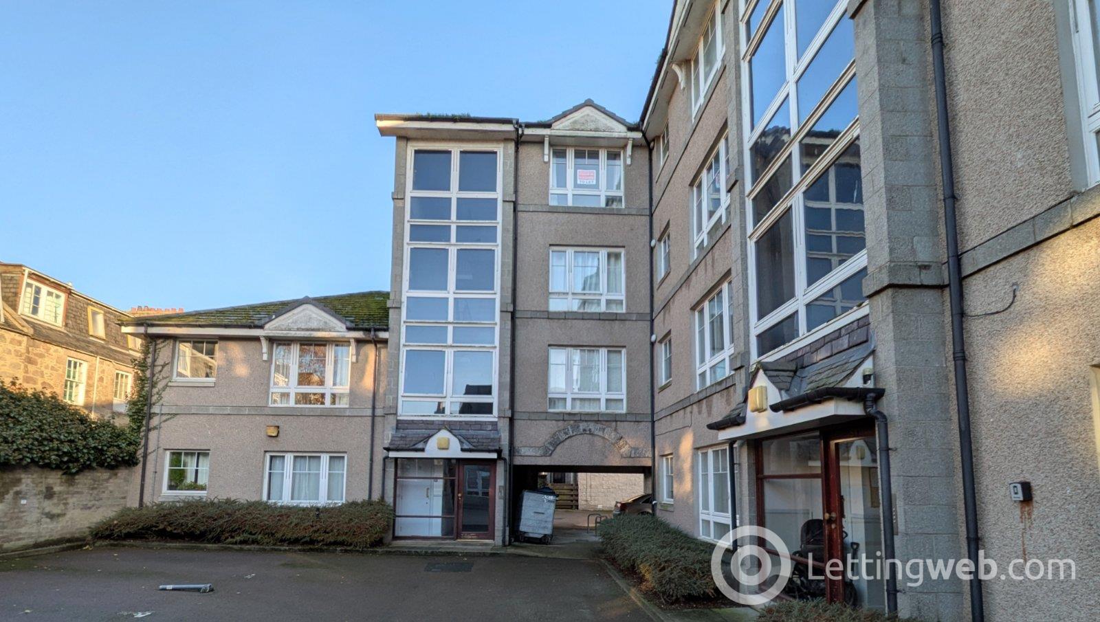 Property to rent in Charlotte Street, Aberdeen, AB25