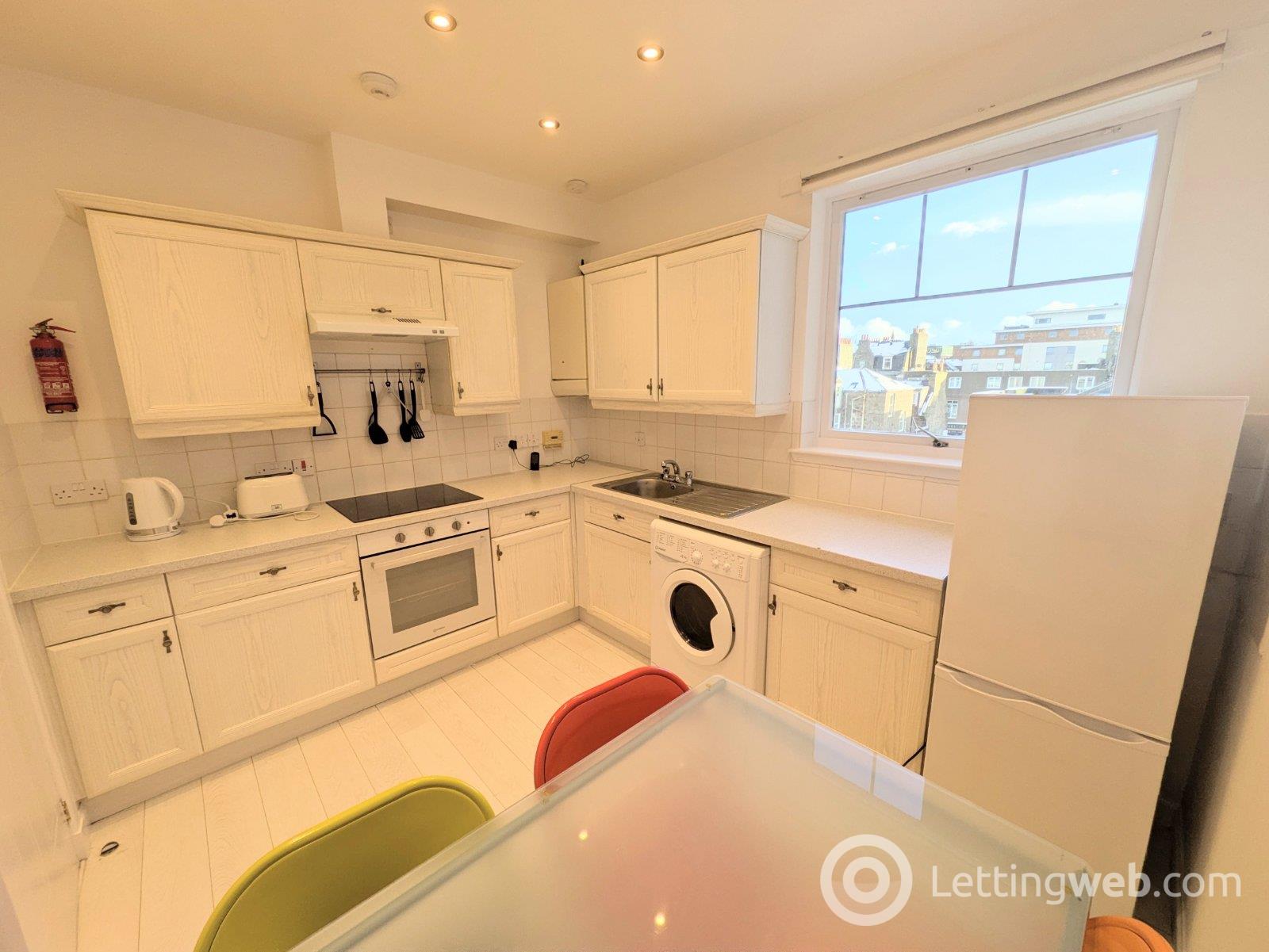 Property to rent in Charlotte Street, Aberdeen, AB25