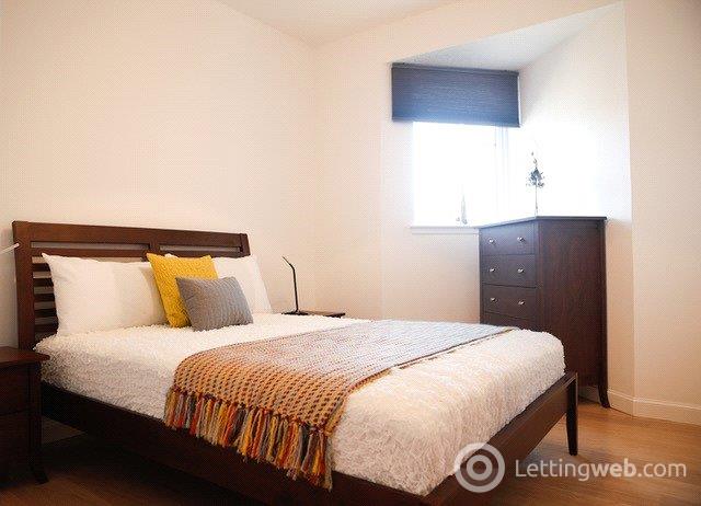 Property to rent in Charlotte Street, Aberdeen, AB25