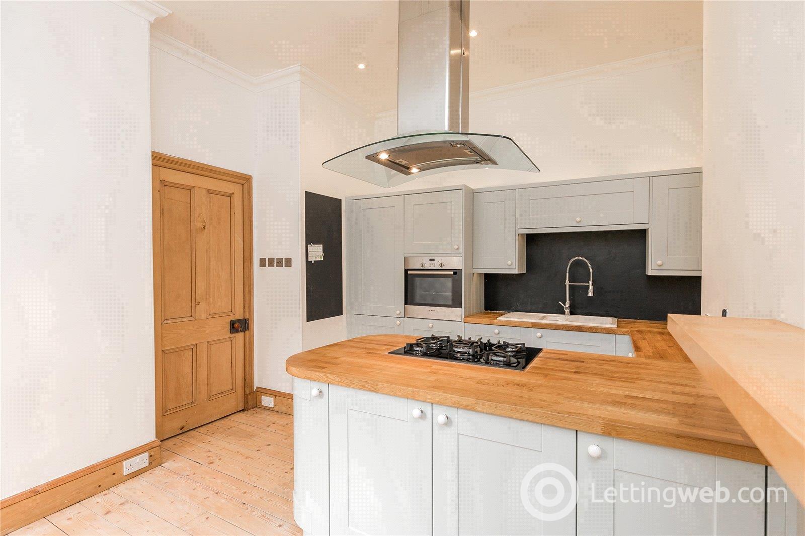 Property to rent in Whitehall Road, Aberdeen, AB25