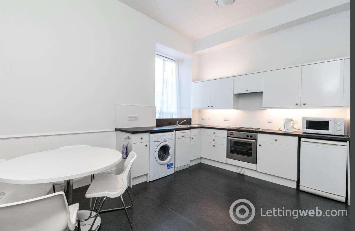 Property to rent in Rosemount Viaduct, Aberdeen, AB25