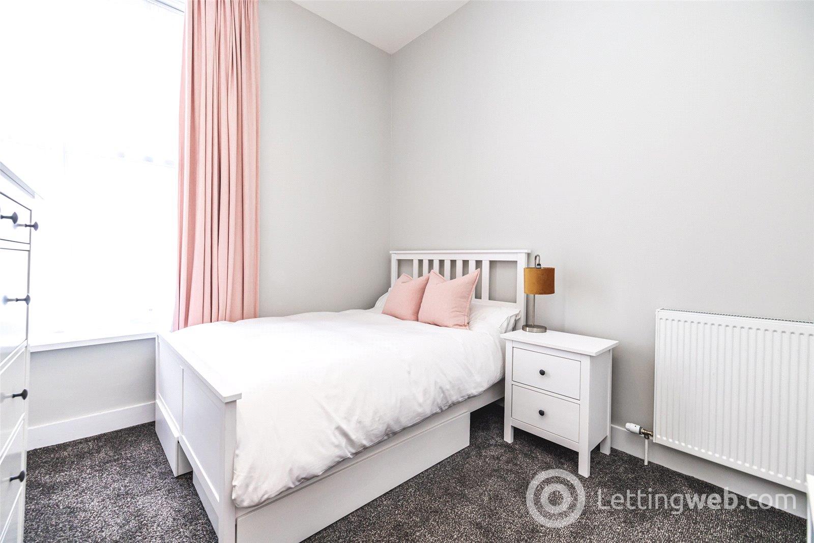 Property to rent in Union Street, Aberdeen, AB11