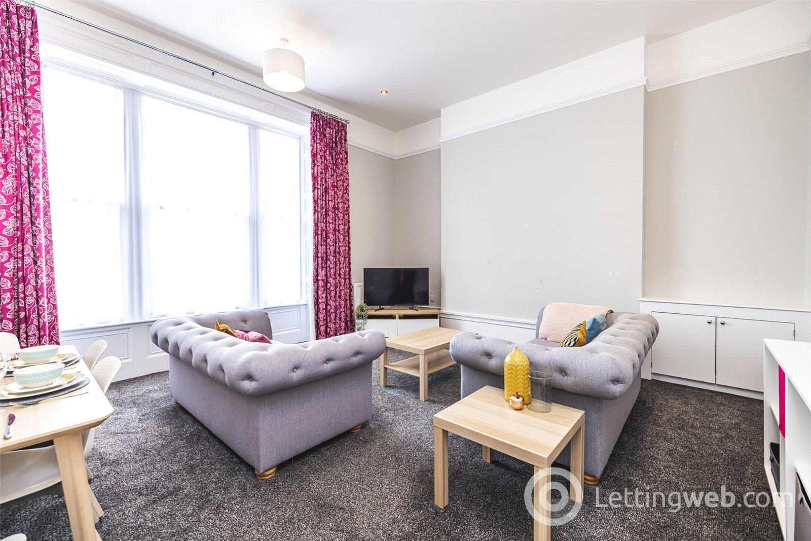 Property to rent in Union Street, Aberdeen, AB11