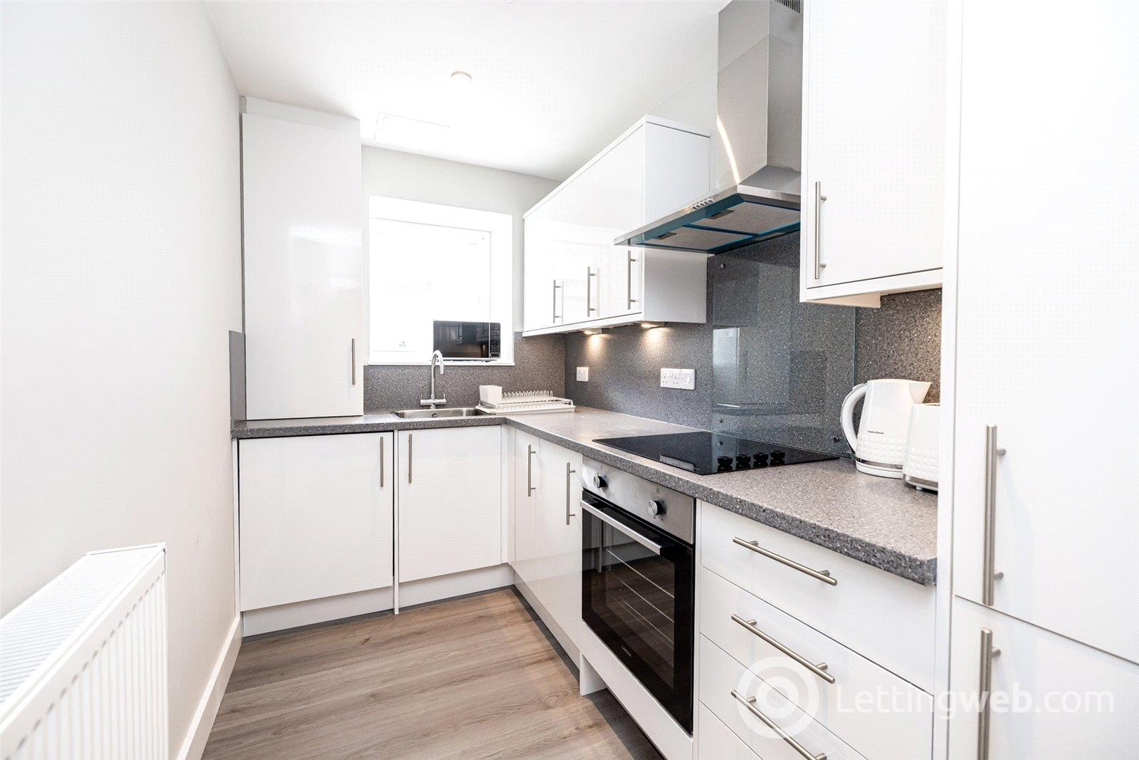 Property to rent in Union Street, Aberdeen, AB11