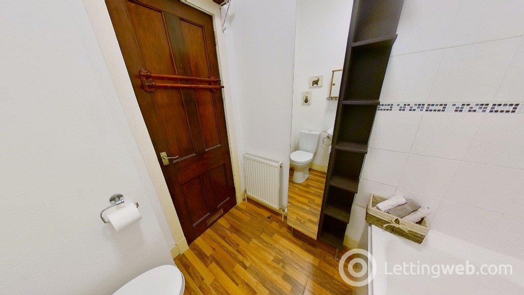 Property to rent in Chestnut Row, City Centre, Aberdeen, AB25