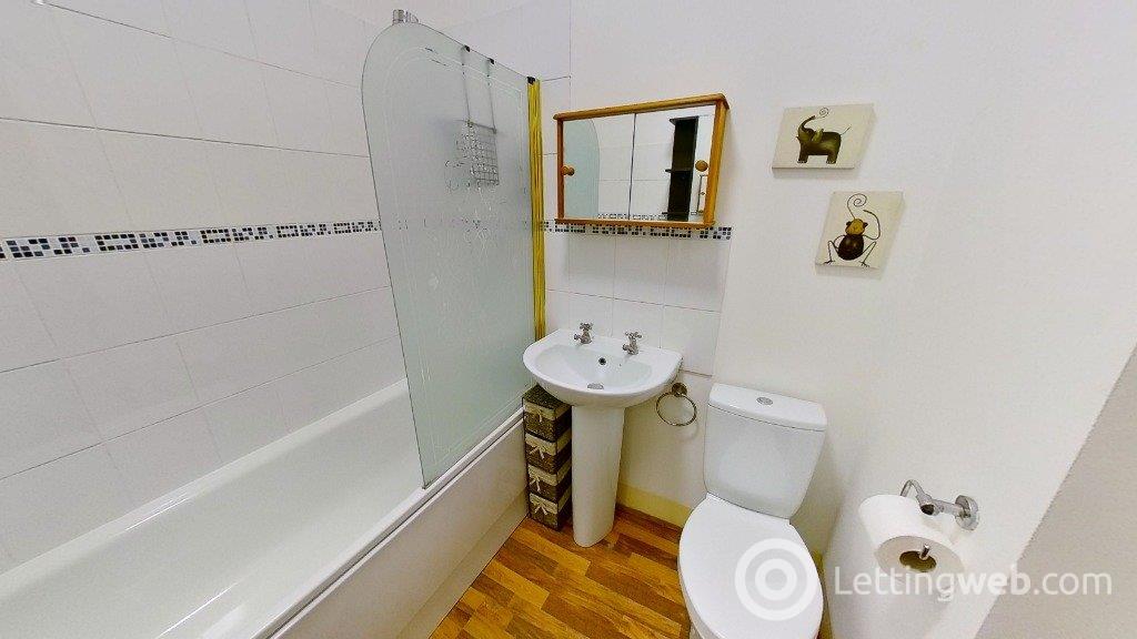 Property to rent in Chestnut Row, City Centre, Aberdeen, AB25