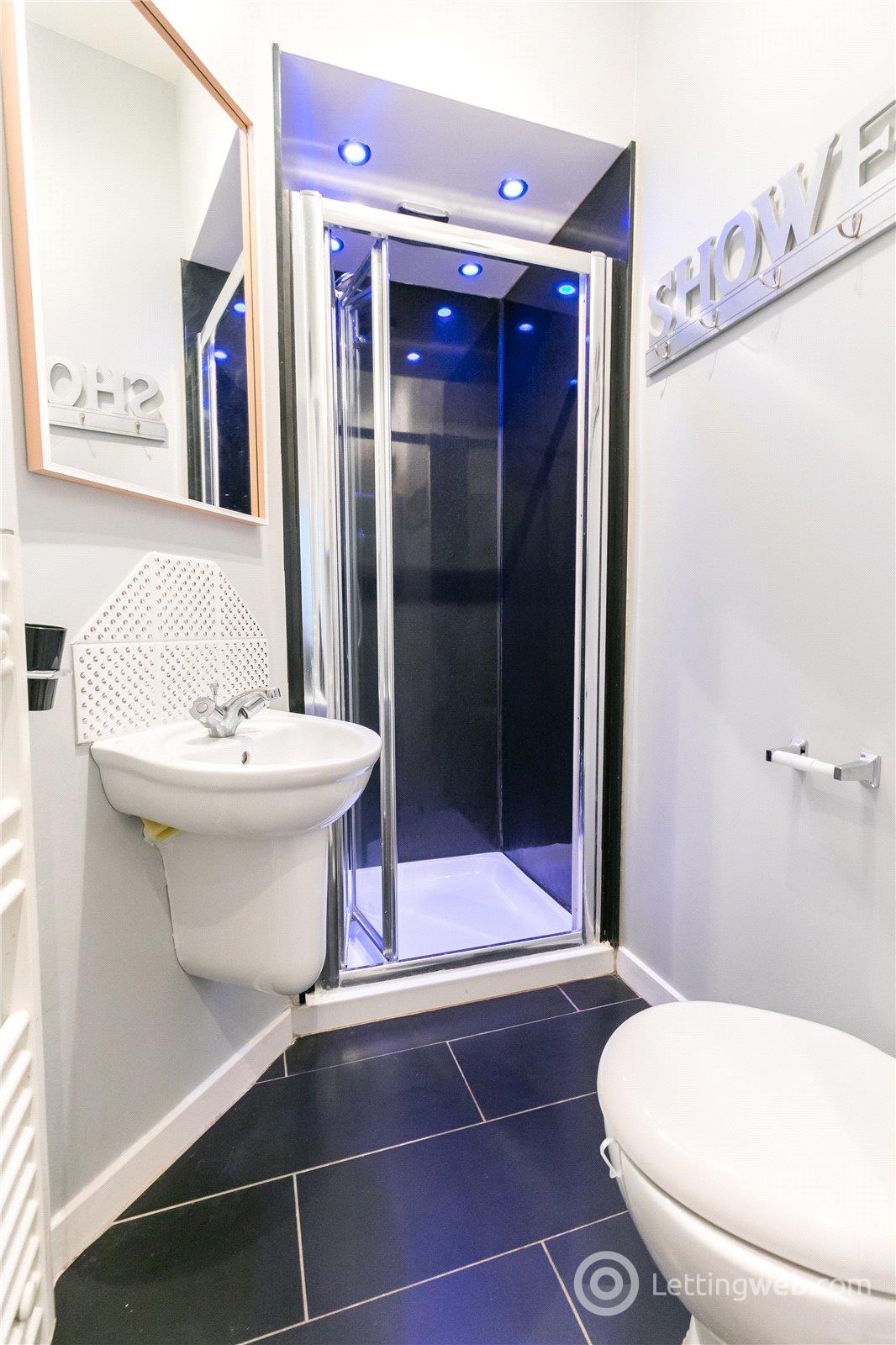 Property to rent in Rosebank Place, Aberdeen, AB11