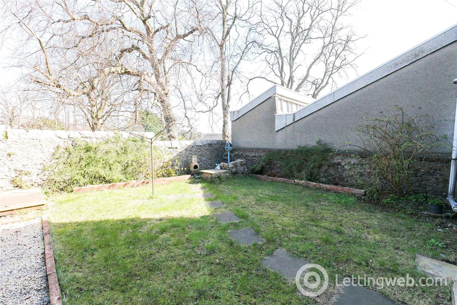 Property to rent in Rosebank Place, Aberdeen, AB11