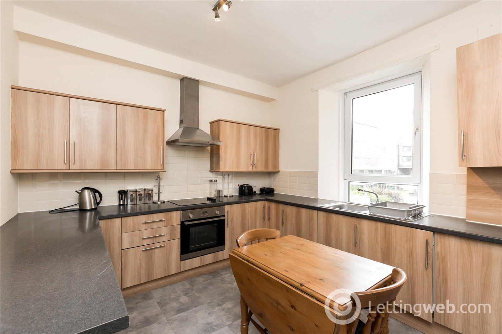 Property to rent in George Street, Aberdeen, AB25