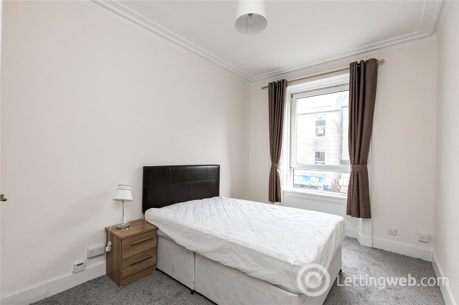 Property to rent in George Street, Aberdeen, AB25