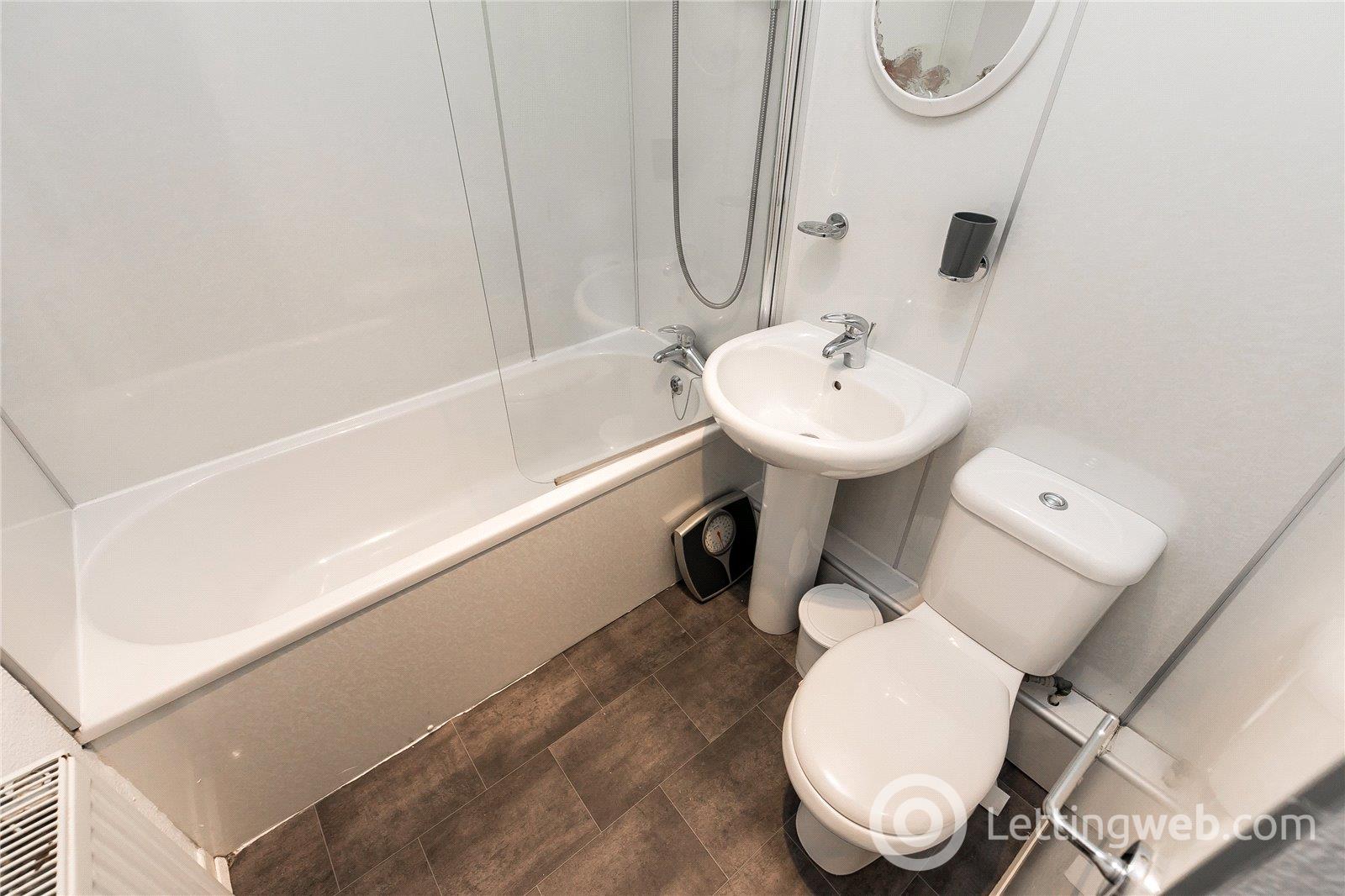 Property to rent in George Street, Aberdeen, AB25