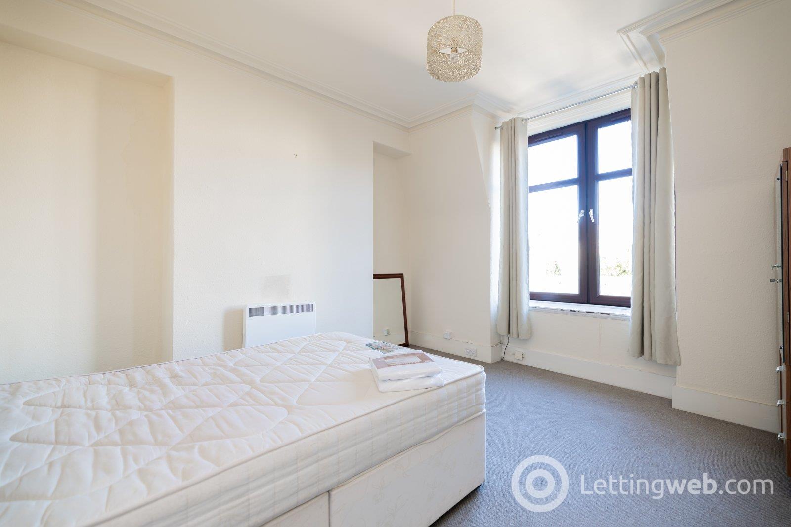 Property to rent in Ashvale Place, City Centre, Aberdeen, AB10