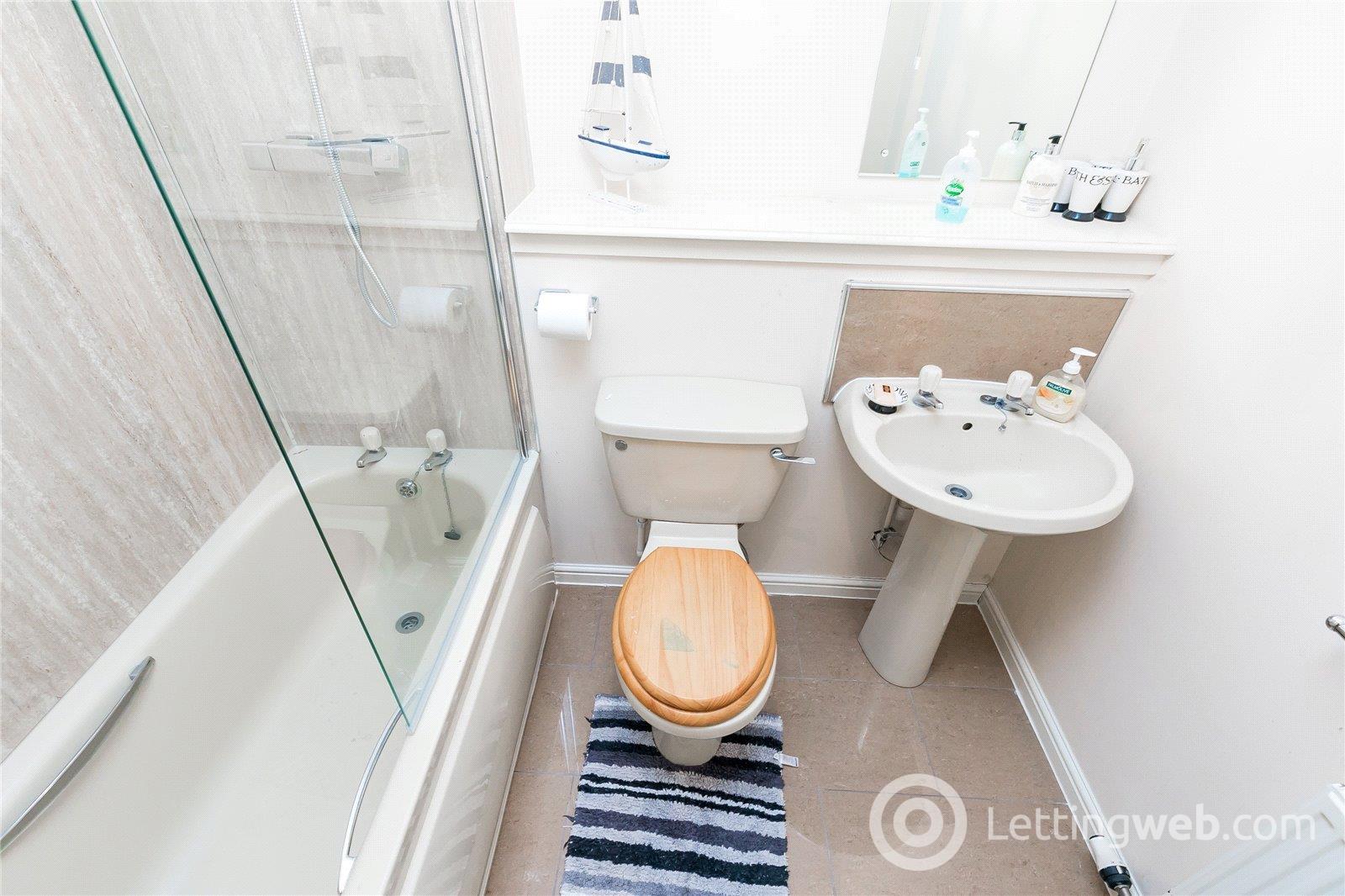 Property to rent in Stanley Street, Aberdeen, AB10