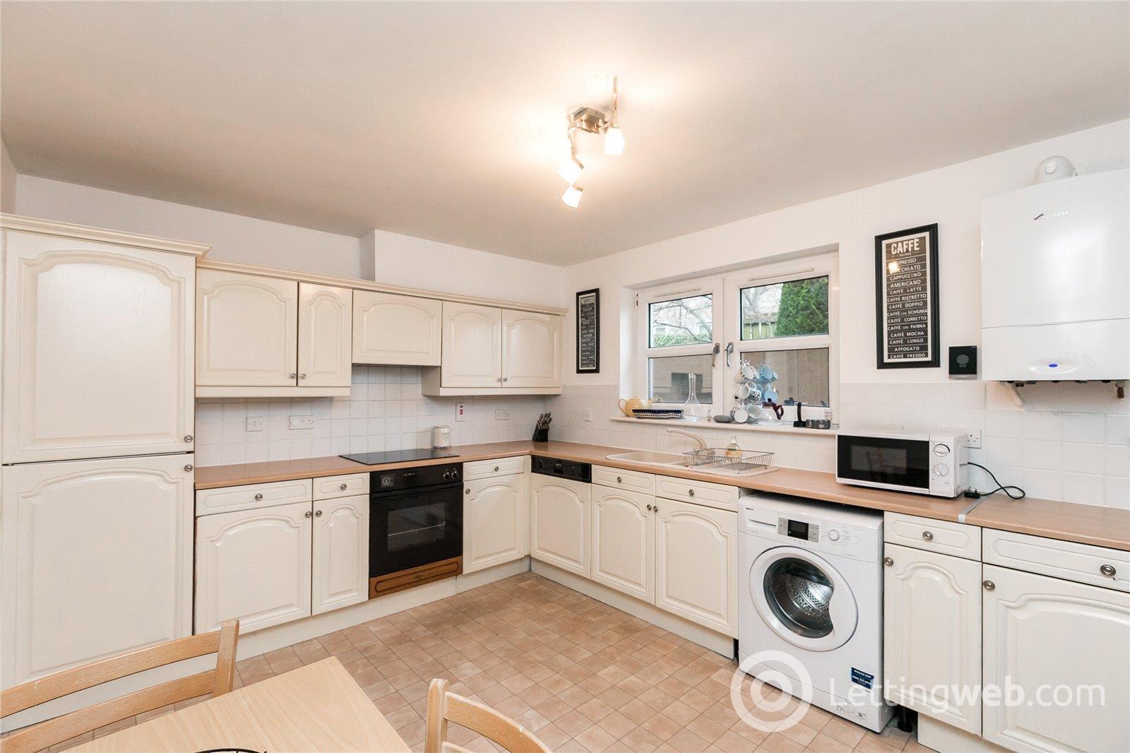 Property to rent in Stanley Street, Aberdeen, AB10