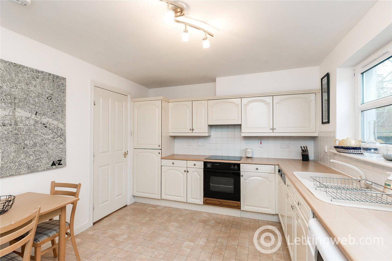 Property to rent in Stanley Street, Aberdeen, AB10