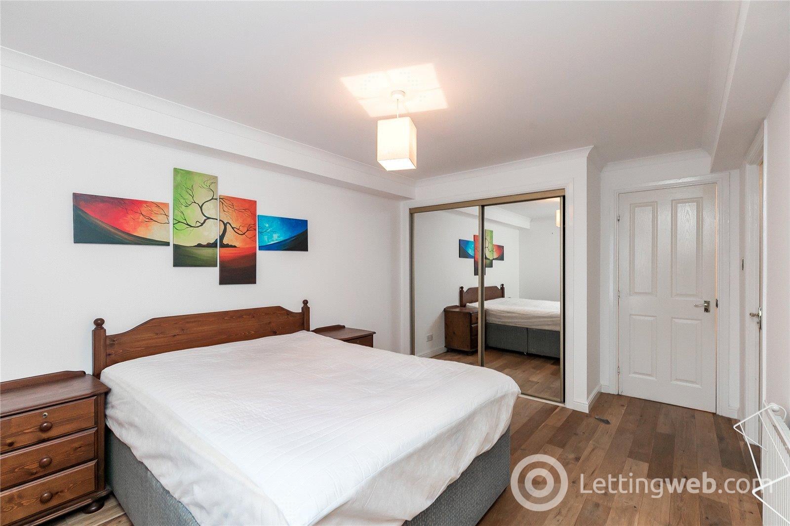 Property to rent in Stanley Street, Aberdeen, AB10