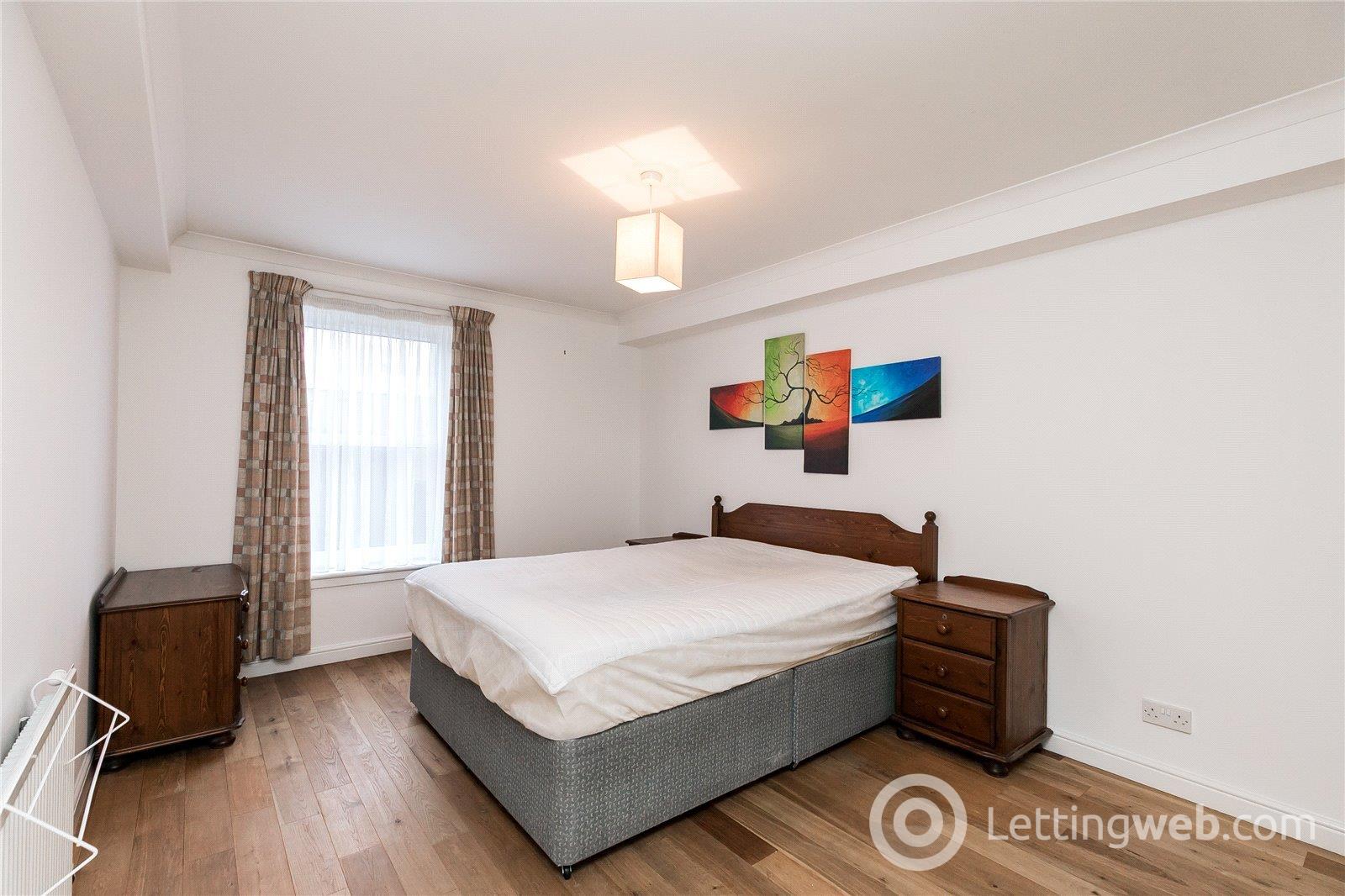 Property to rent in Stanley Street, Aberdeen, AB10